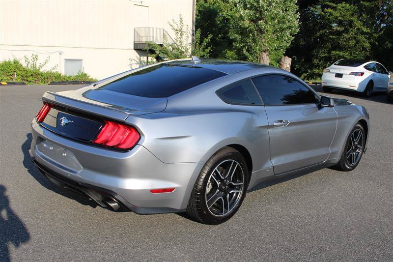 2021 Ford Mustang EcoBoost Image 3 of 13