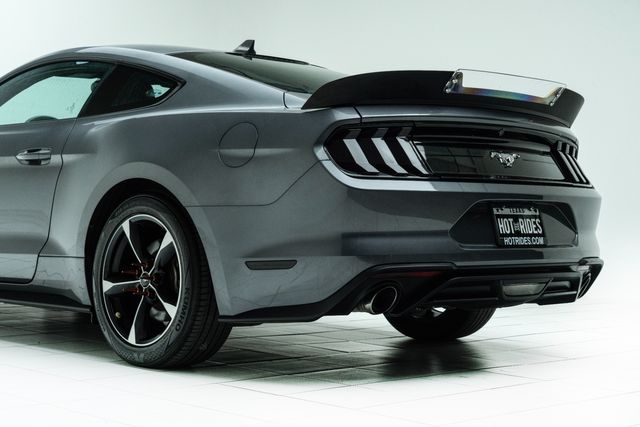 2021 Ford Mustang EcoBoost Image 19 of 44