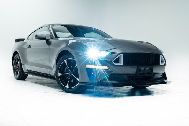 2021 Ford Mustang EcoBoost Image 4 of 44