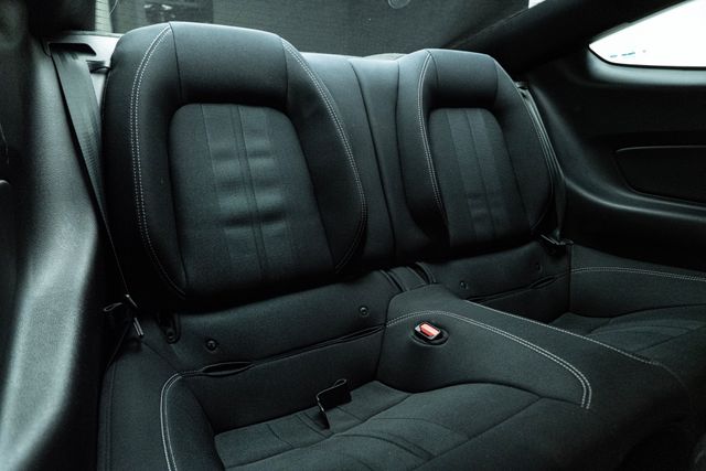 2021 Ford Mustang EcoBoost Image 39 of 44