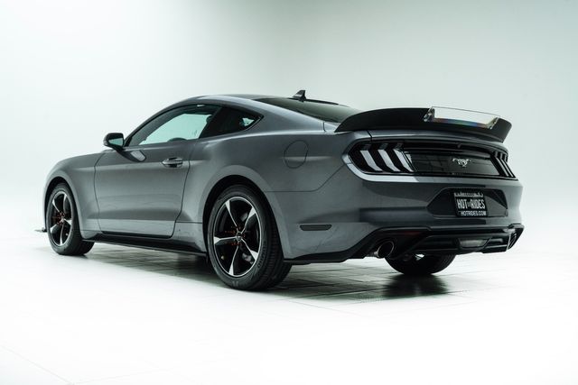 2021 Ford Mustang EcoBoost Image 17 of 44