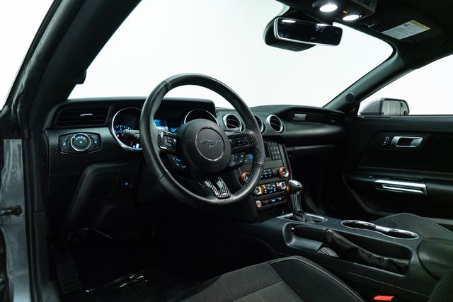 2021 Ford Mustang EcoBoost Image 21 of 44