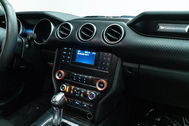 2021 Ford Mustang EcoBoost Image 30 of 44