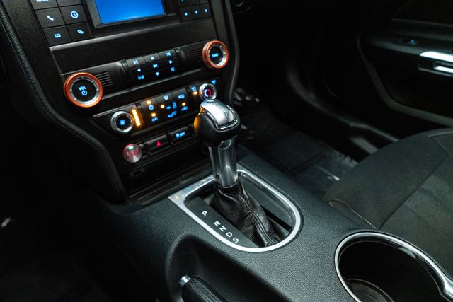 2021 Ford Mustang EcoBoost Image 24 of 44