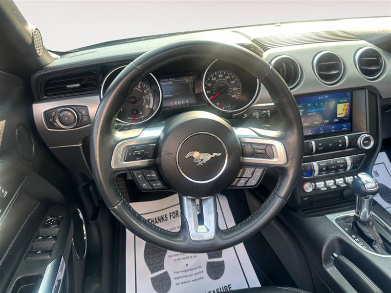 Vehicle image 11 of 14