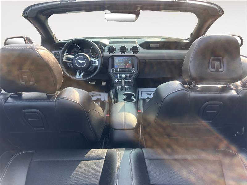Vehicle image 9 of 14
