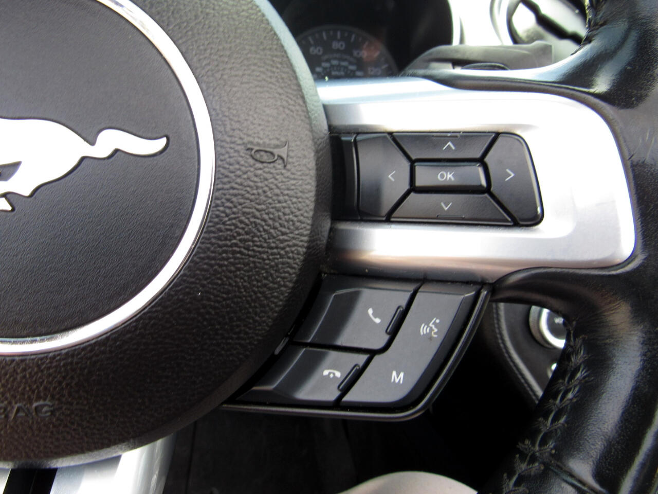 2021 Ford Mustang Image 35 of 70