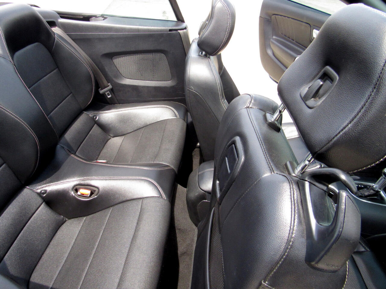 2021 Ford Mustang Image 56 of 70