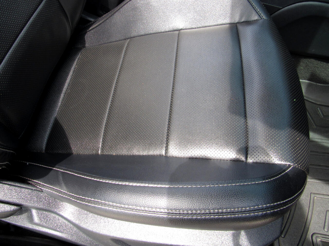 2021 Ford Mustang Image 61 of 70