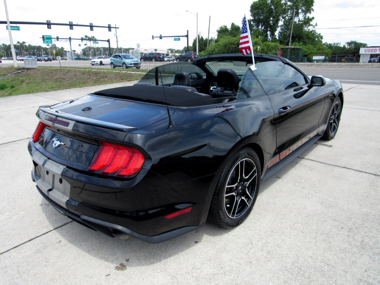 2021 Ford Mustang Image 9 of 70