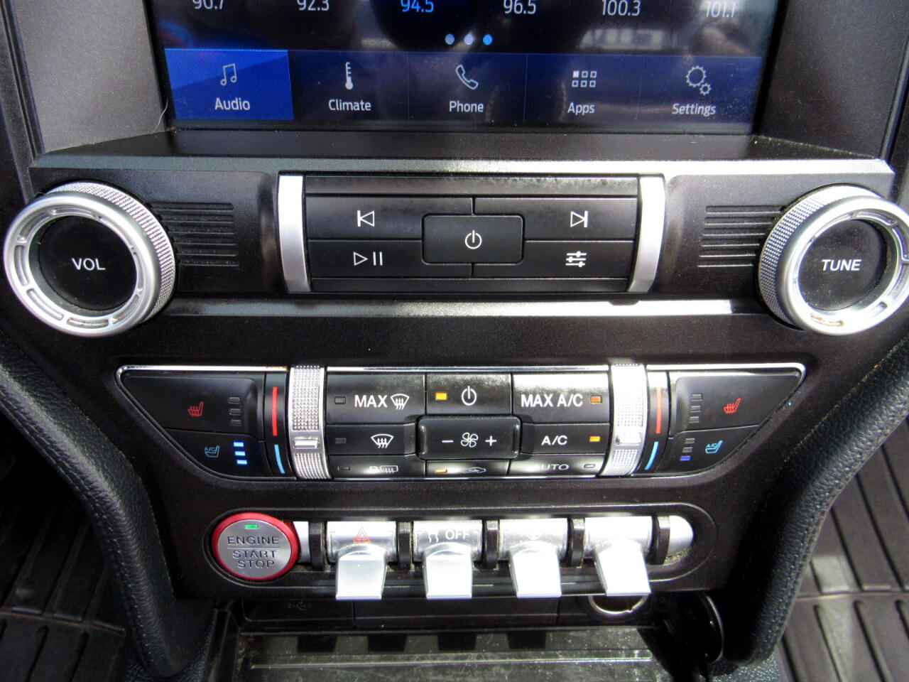 2021 Ford Mustang Image 43 of 70