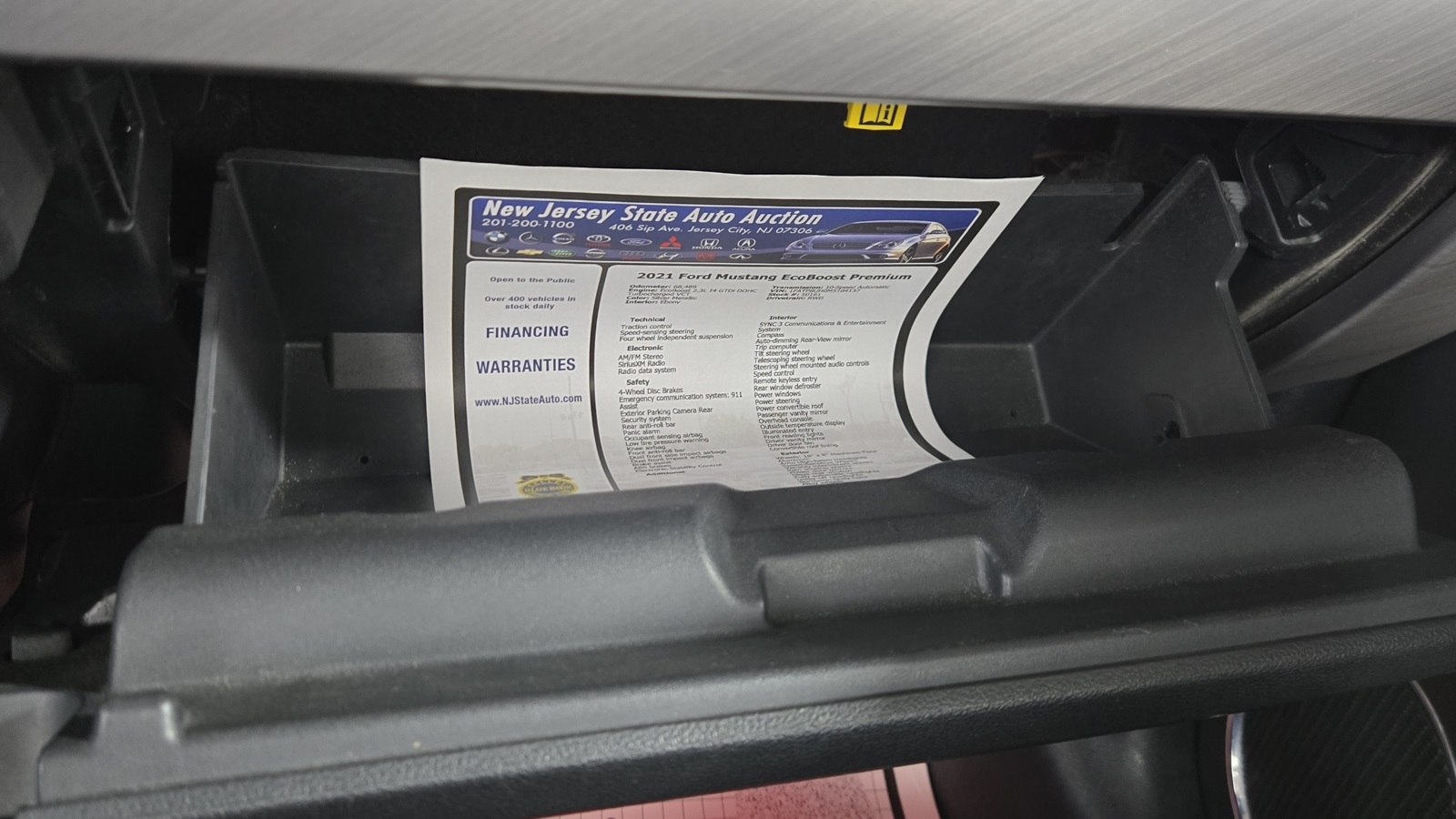 2021 Ford Mustang EcoBoost Premium Image 28 of 29