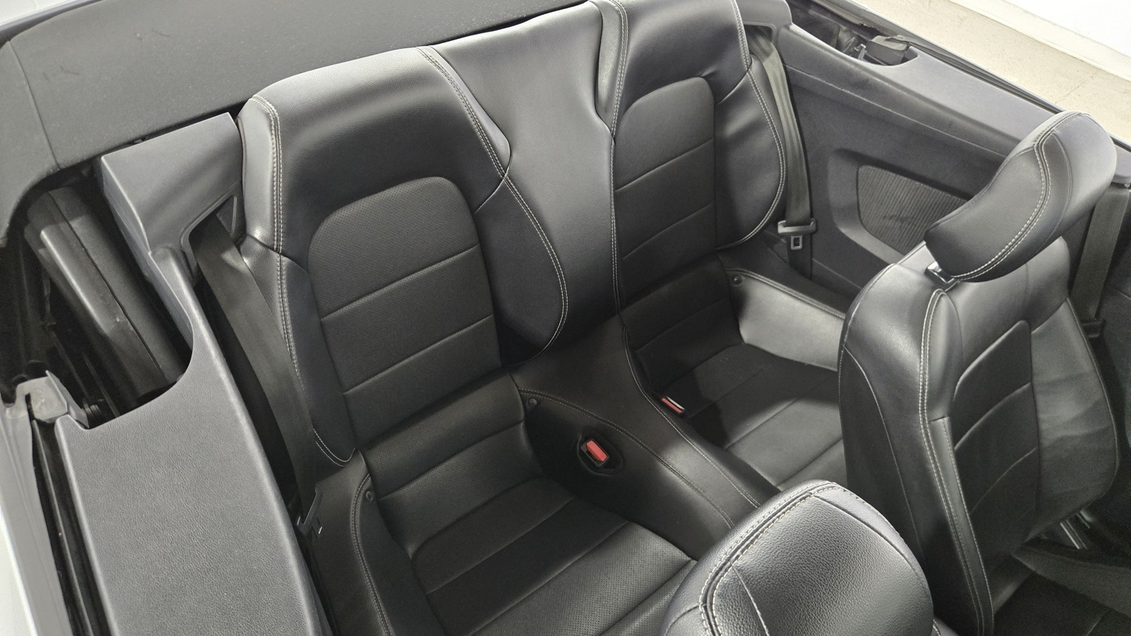 2021 Ford Mustang EcoBoost Premium Image 11 of 29