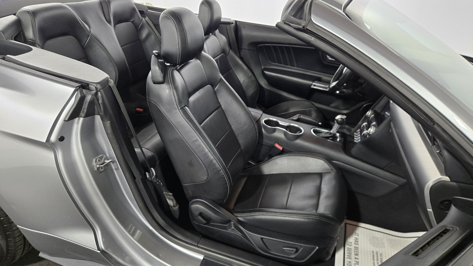 2021 Ford Mustang EcoBoost Premium Image 12 of 29