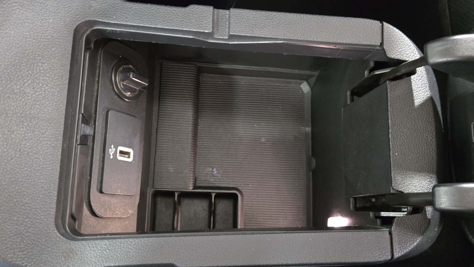 2021 Ford Mustang EcoBoost Premium Image 24 of 29