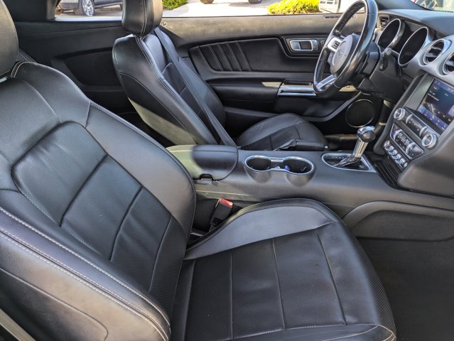 2021 Ford Mustang EcoBoost Premium Image 14 of 31