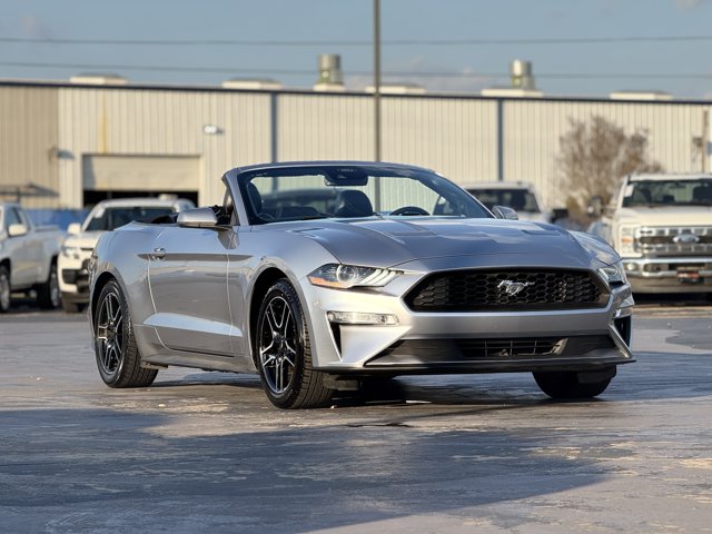2021 Ford Mustang EcoBoost Premium Image 4 of 31