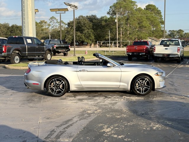 2021 Ford Mustang EcoBoost Premium Image 5 of 31