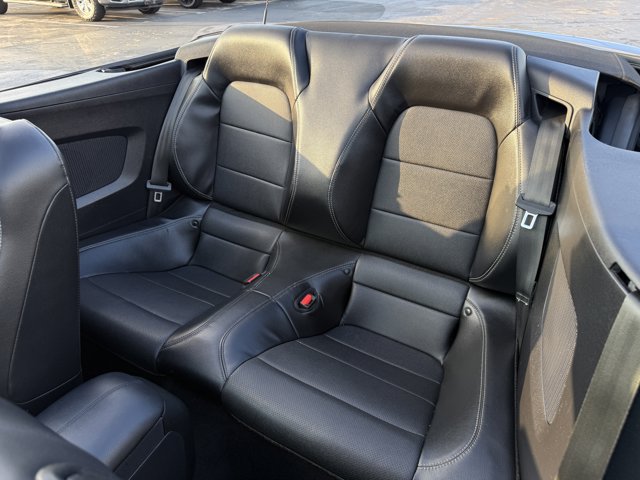 2021 Ford Mustang EcoBoost Premium Image 10 of 31