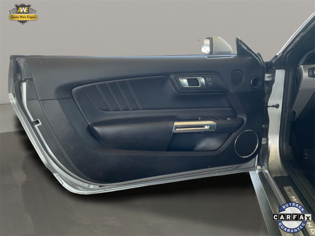 2021 Ford Mustang EcoBoost Premium Image 50 of 52