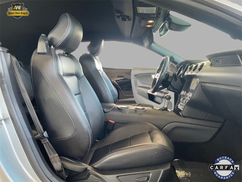 2021 Ford Mustang EcoBoost Premium Image 18 of 52