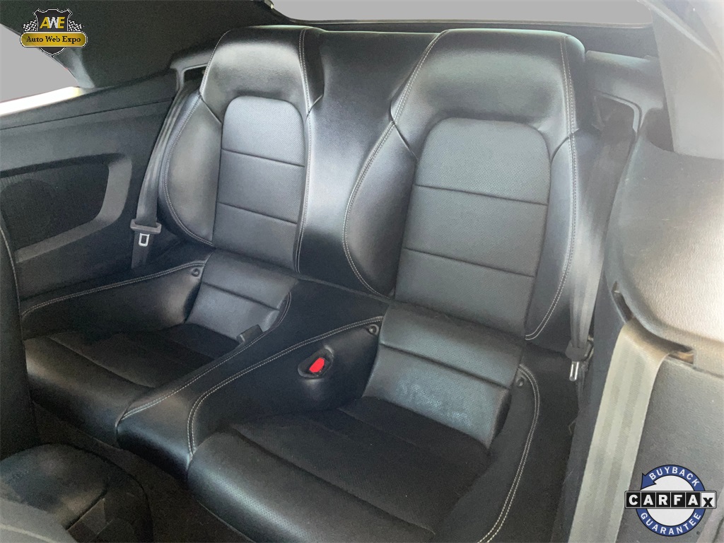 2021 Ford Mustang EcoBoost Premium Image 19 of 52