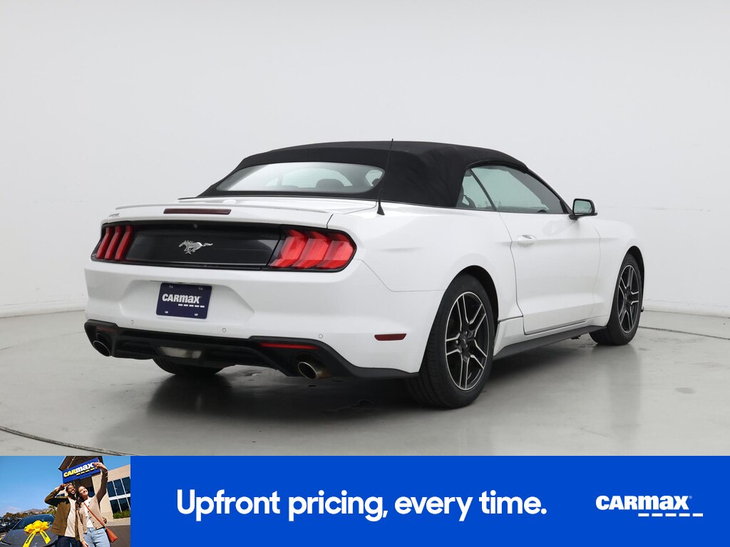 2021 Ford Mustang EcoBoost Image 5 of 25