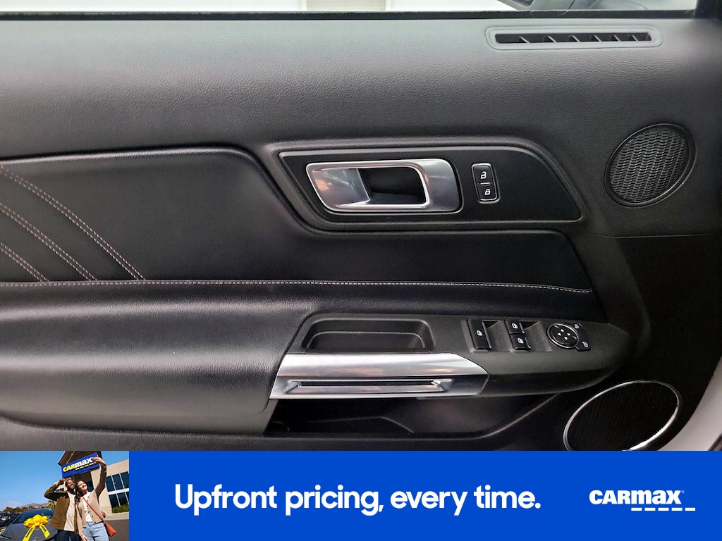 2021 Ford Mustang EcoBoost Image 23 of 25