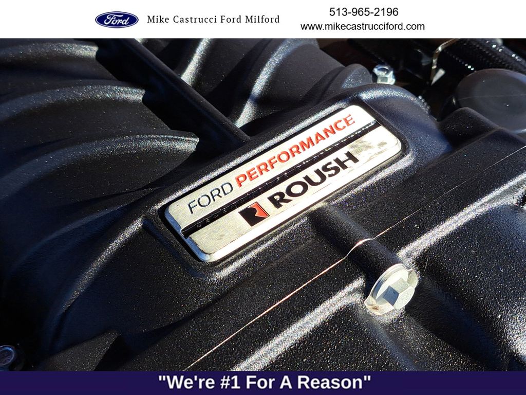 2021 Ford Mustang Image 19 of 27