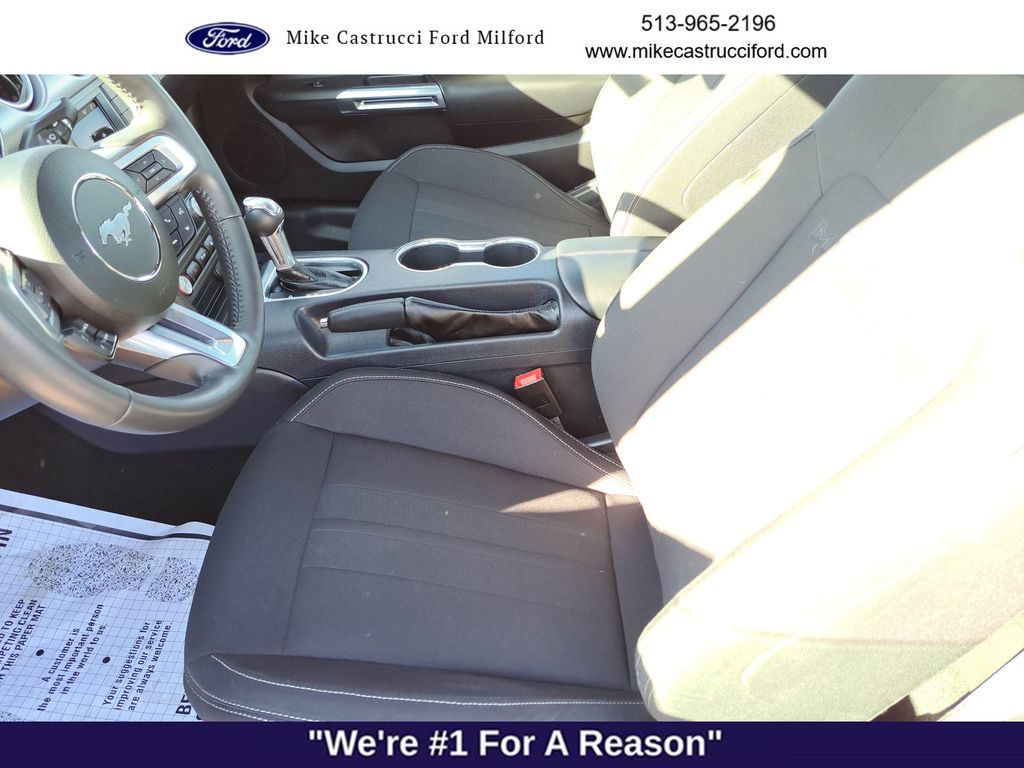 2021 Ford Mustang Image 25 of 27