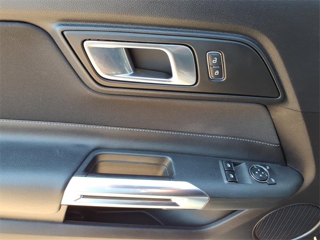 2021 Ford Mustang GT Image 14 of 19