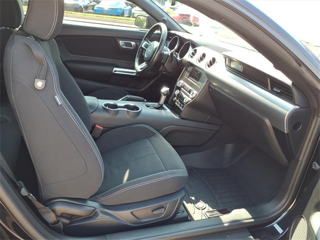 2021 Ford Mustang GT Image 7 of 19