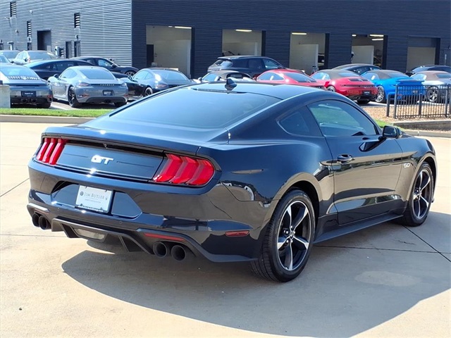 2021 Ford Mustang GT Image 4 of 19