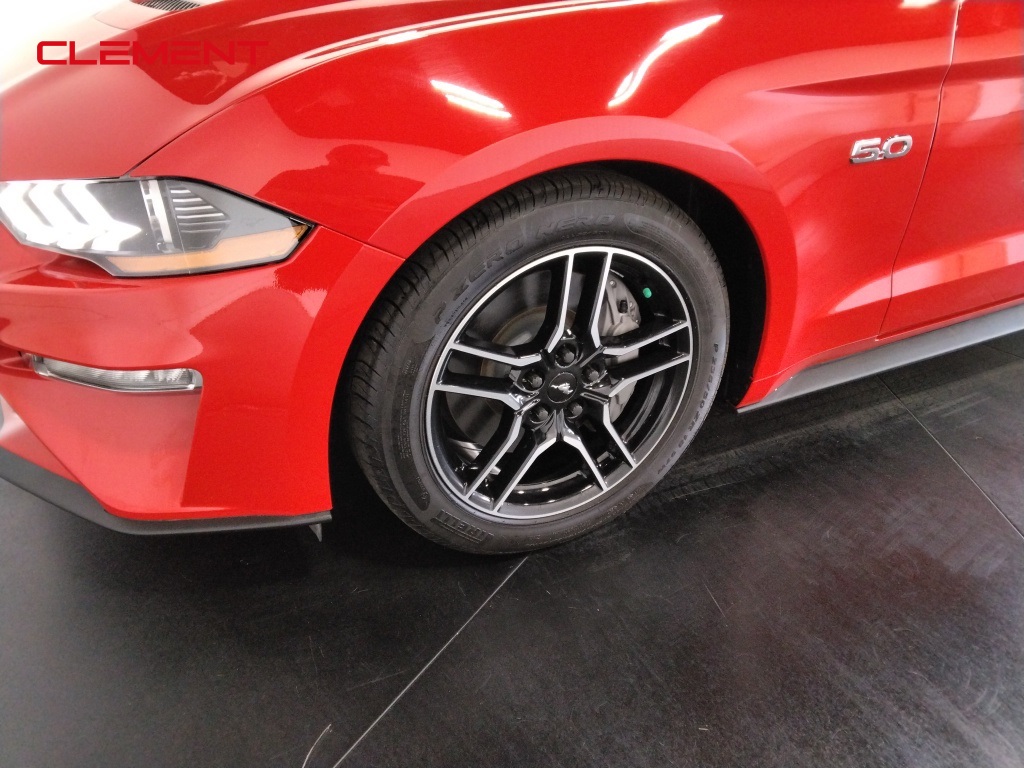 2021 Ford Mustang GT Image 8 of 37