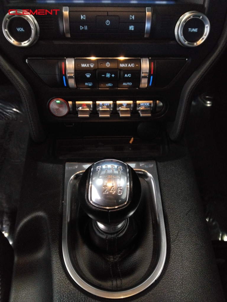 2021 Ford Mustang GT Image 24 of 37