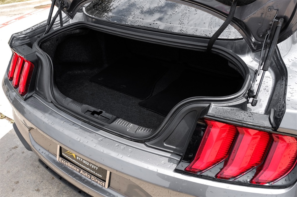 2021 Ford Mustang GT Image 18 of 56