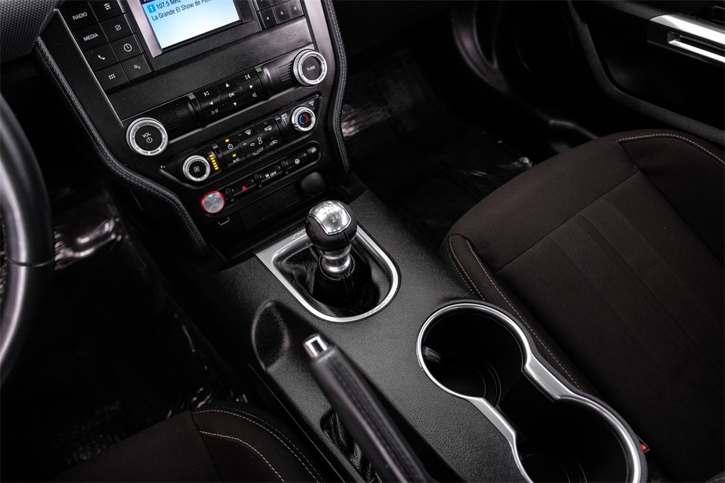 2021 Ford Mustang GT Image 37 of 56