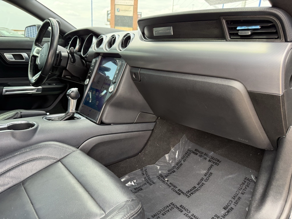 2021 Ford Mustang GT Image 17 of 25