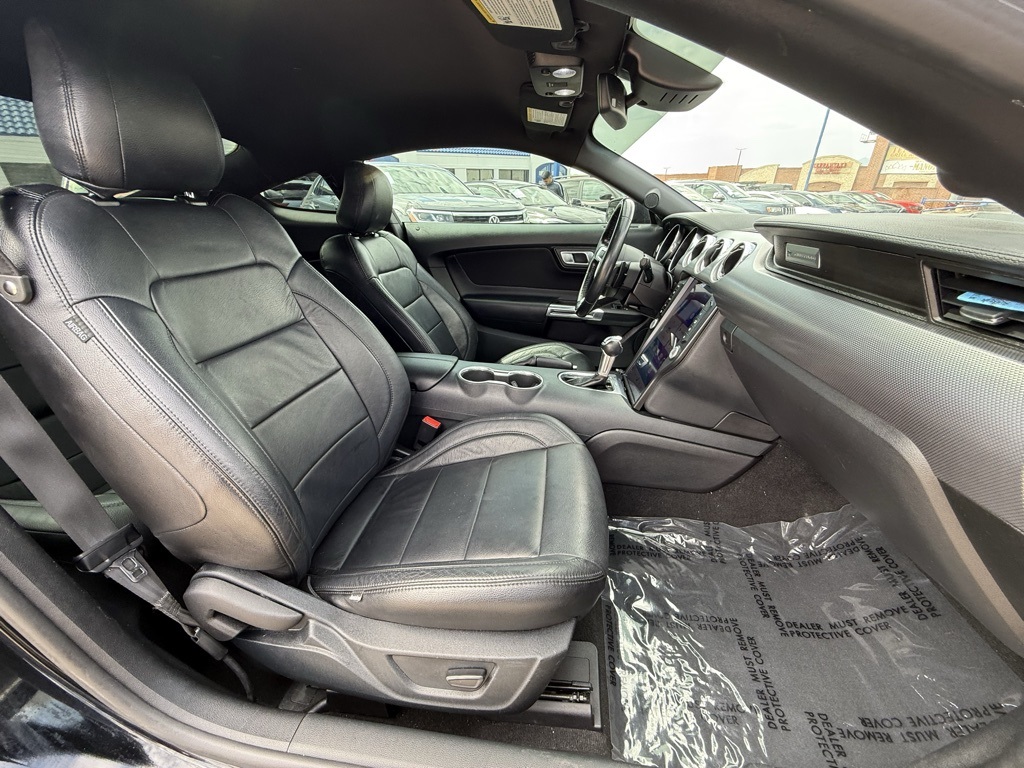 2021 Ford Mustang GT Image 15 of 25