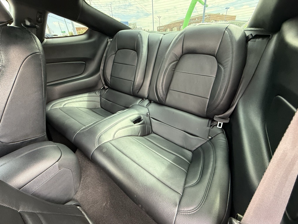 2021 Ford Mustang GT Image 12 of 25