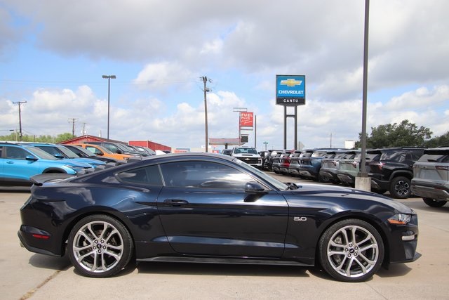 2021 Ford Mustang GT Premium Image 4 of 25