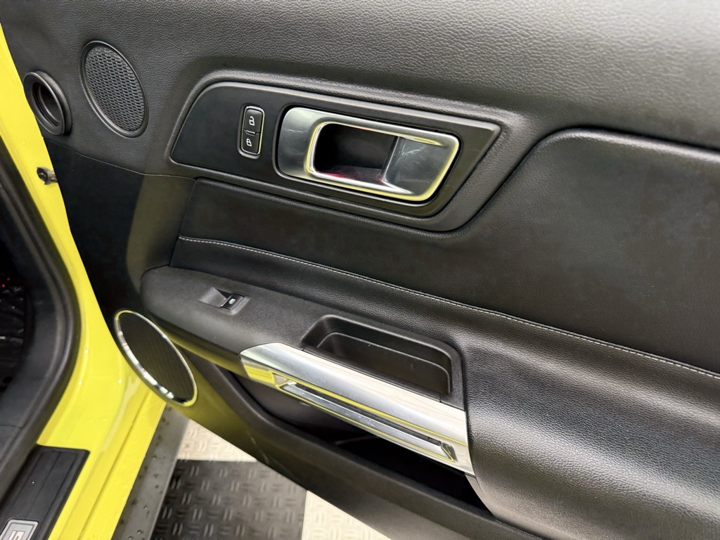 2021 Ford Mustang GT Premium Image 28 of 31