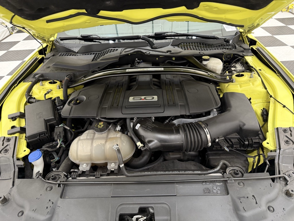 2021 Ford Mustang GT Premium Image 7 of 31