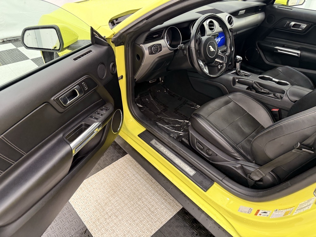 2021 Ford Mustang GT Premium Image 16 of 31