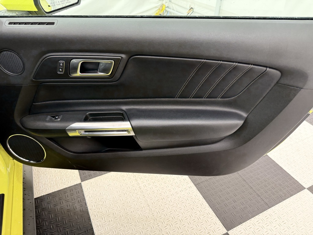 2021 Ford Mustang GT Premium Image 27 of 31