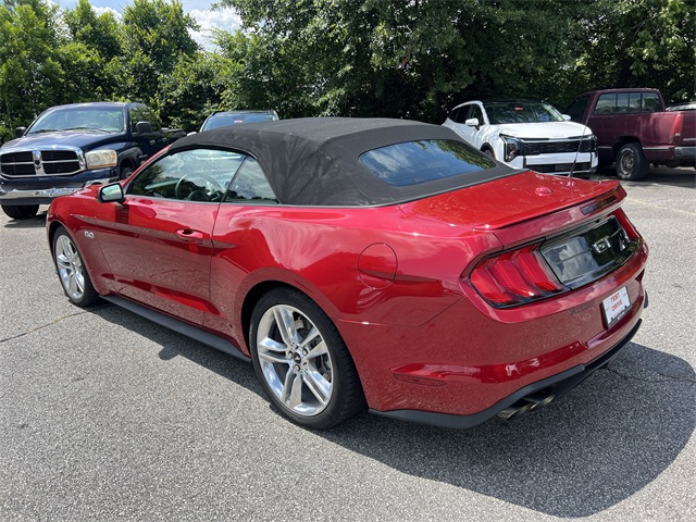 Vehicle image 7 of 32