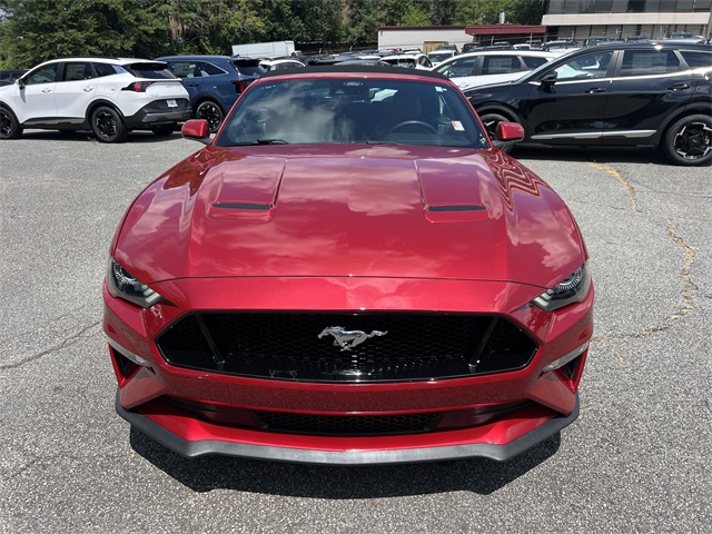 Vehicle image 2 of 32