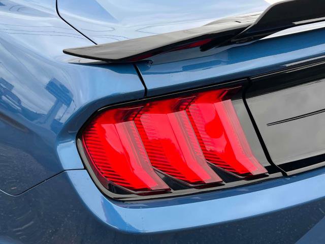 Vehicle image 12 of 32