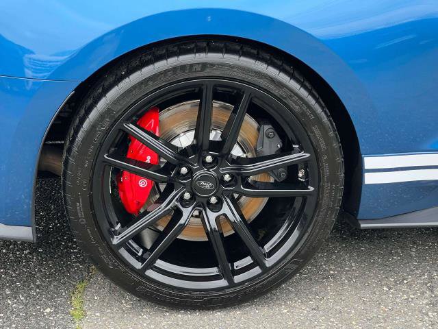 Vehicle image 14 of 32