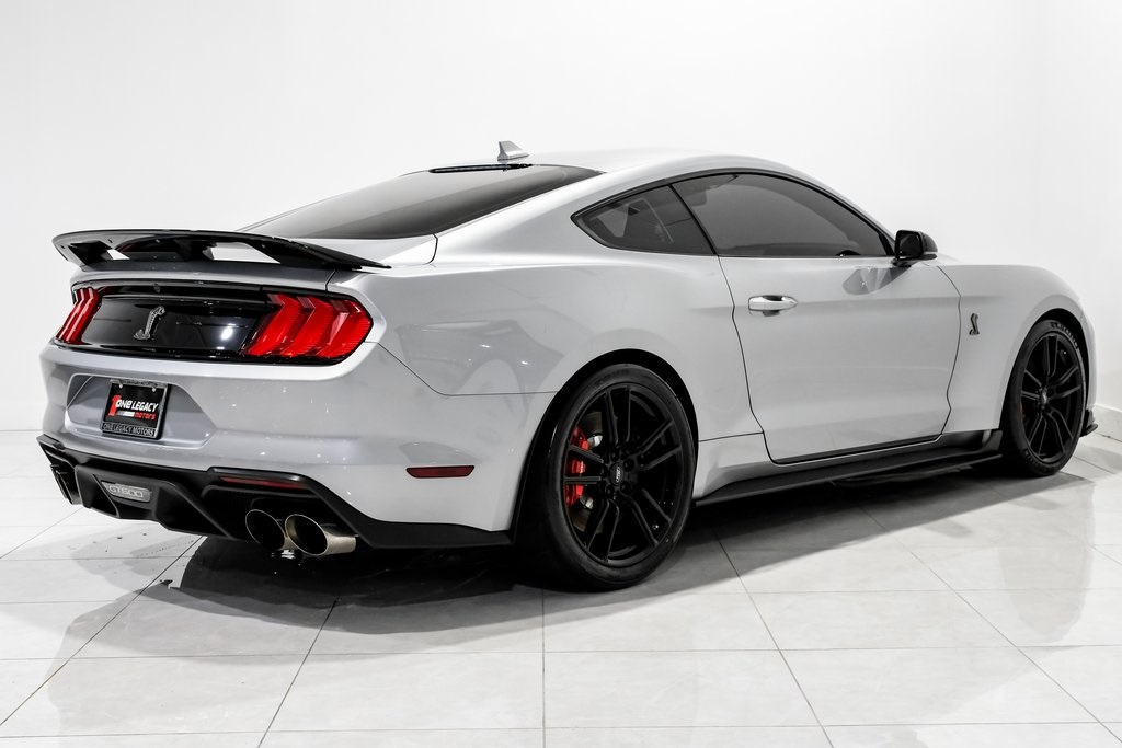 2021 Ford Mustang Shelby GT500 Image 4 of 49